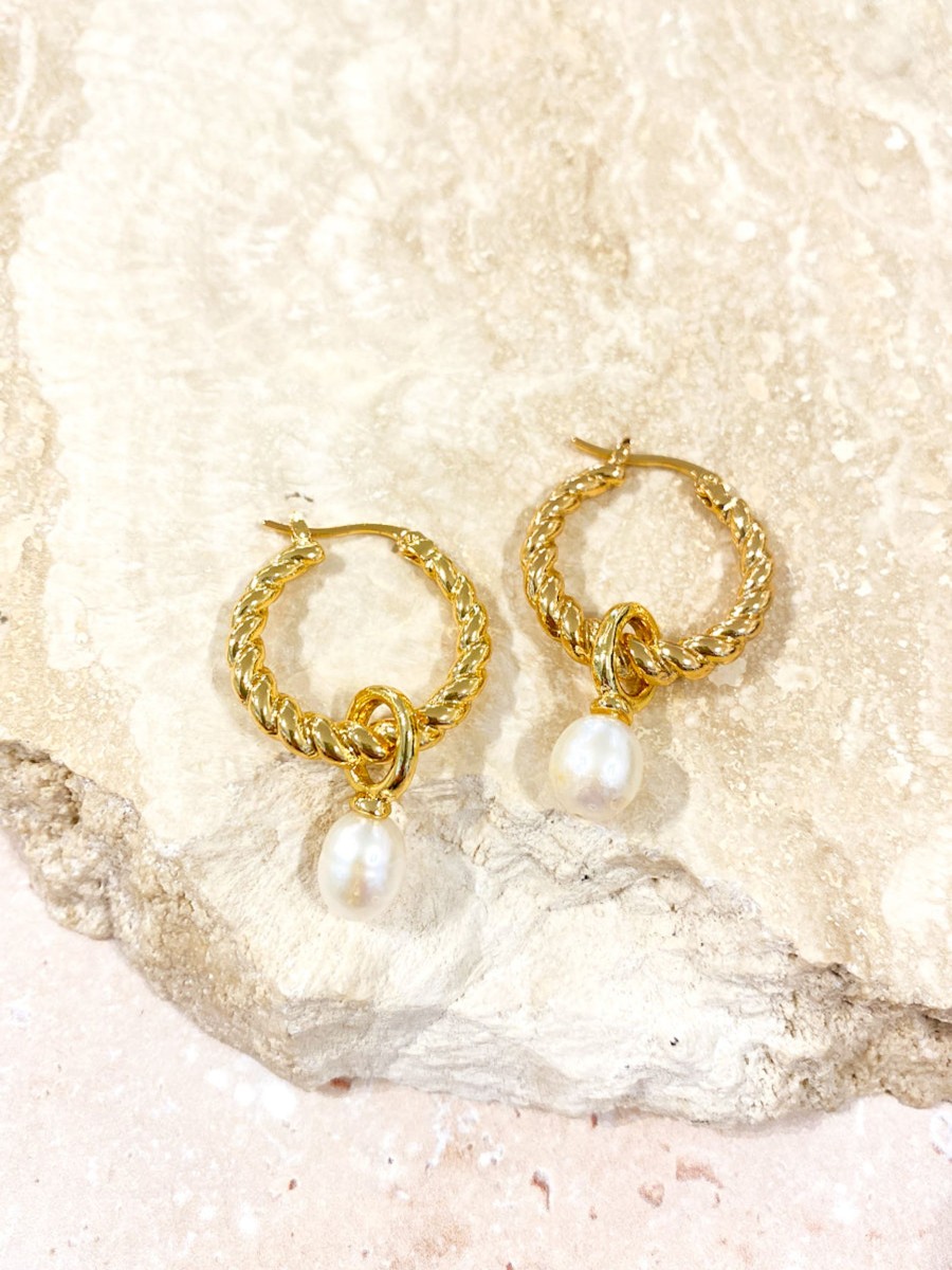 Jewellery Angels Whisper | Twist Pearl Drop Gold Plated Earrings