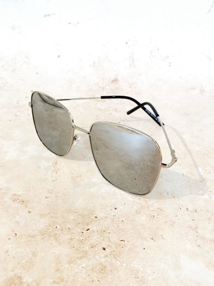 Other Angels Whisper | Saga Square Mirror Sunglasses