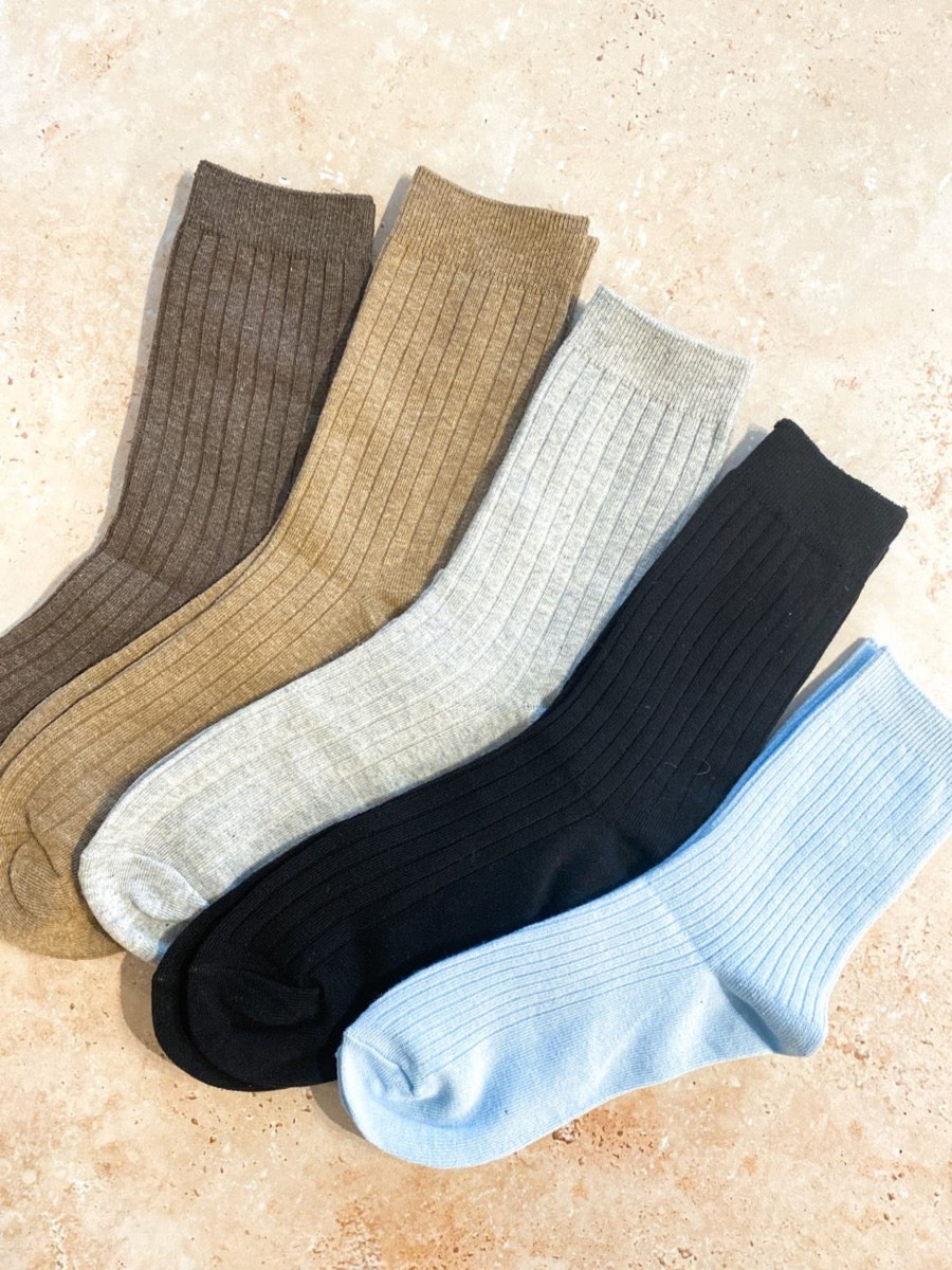 Other Angels Whisper | Ruena Basic Ribbed Socks