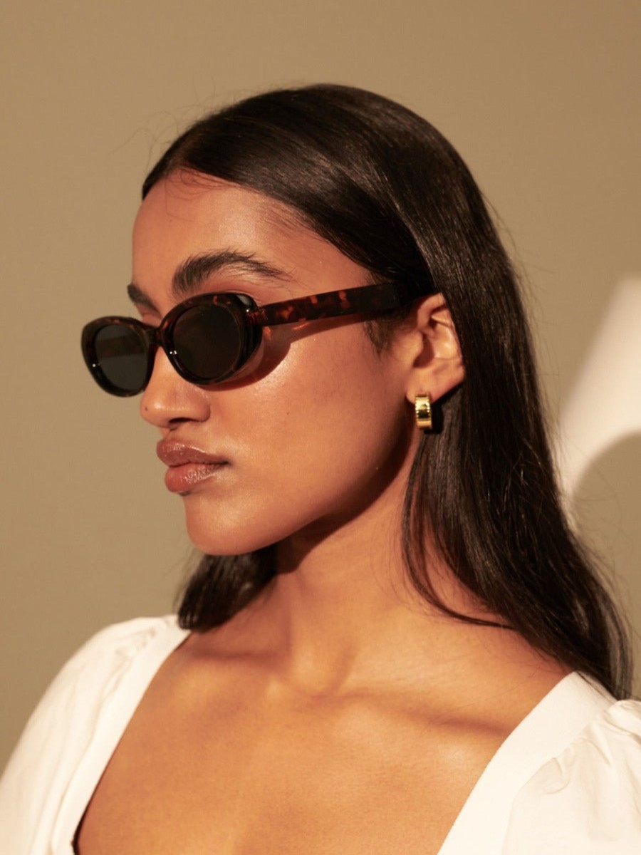 Other Angels Whisper | Mardi Oval Retro Sunglasses